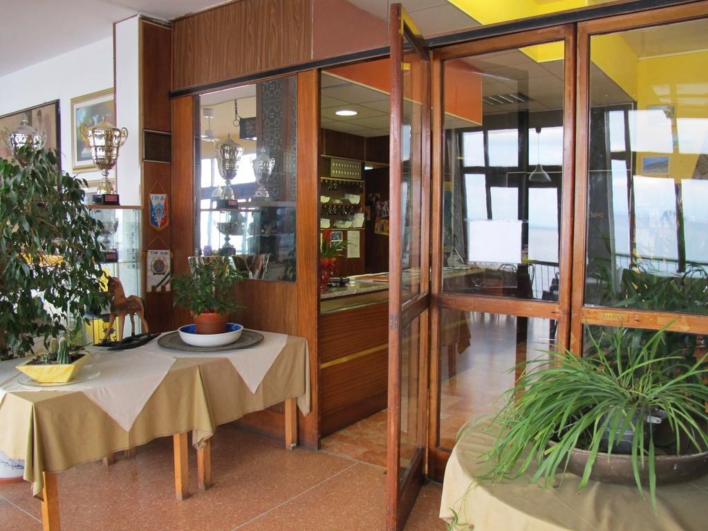Hotel Capo Noli Esterno foto