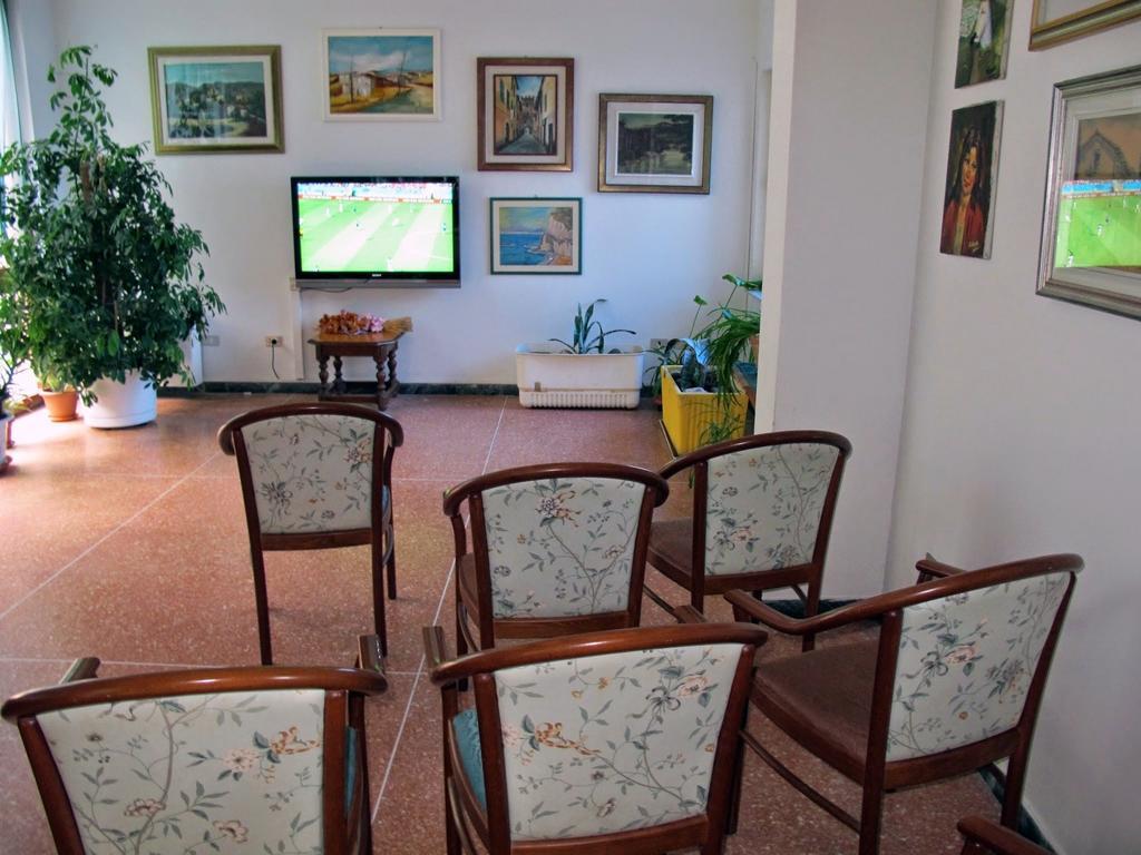Hotel Capo Noli Esterno foto